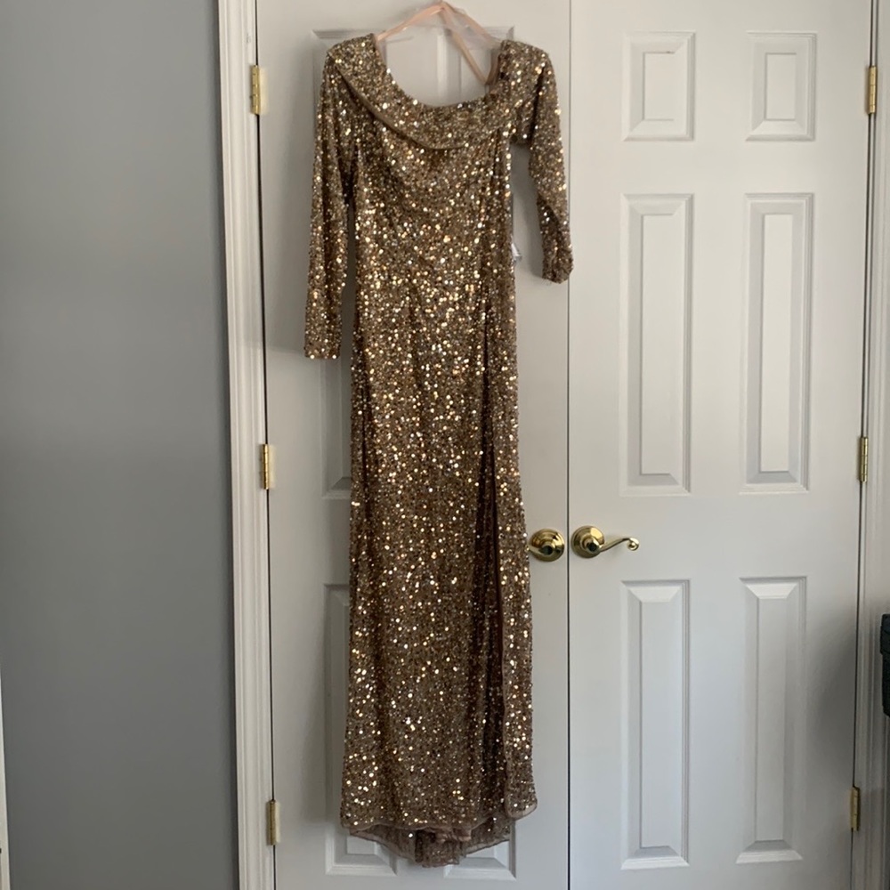 Mac Duggal Metallic One-Shoulder Gown - Size 6 US